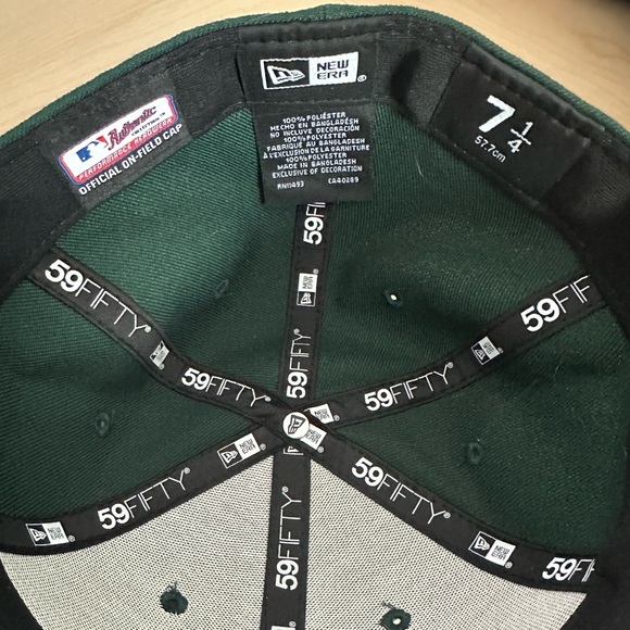 Oakland Athletics New Era On-Field 59FIFTY Fitted Baseball MLB Hat (7 1/4) - Picture 3 of 3
